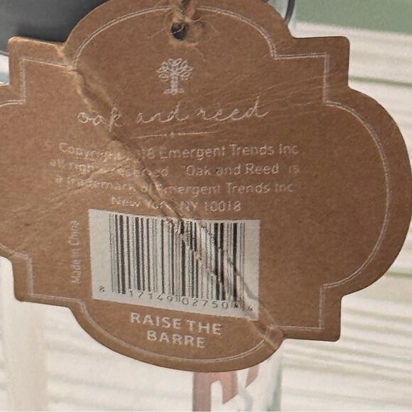 Oak & Reed Water Bottle with Gray  Lid Inspirational Water Bottle 23.6 oz NWT - Picture 6 of 6